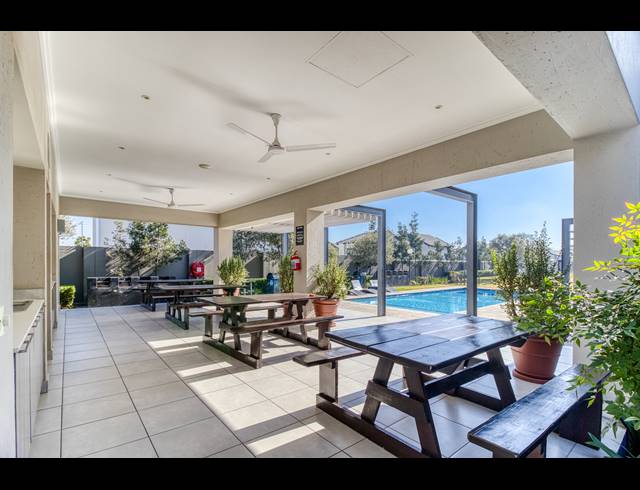1 BEDROOM APARTMENT FOR SALE IN MAROELADAL